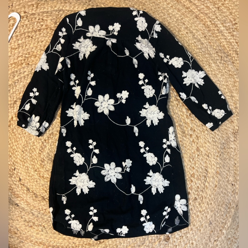 Isabella Sinclair Cotton Dress/black;white floral embroidered